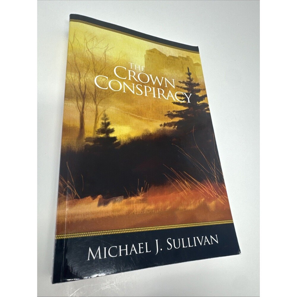 The Crown Conspiracy: The Riyria Revelations - paperback Michael J. Sullivan